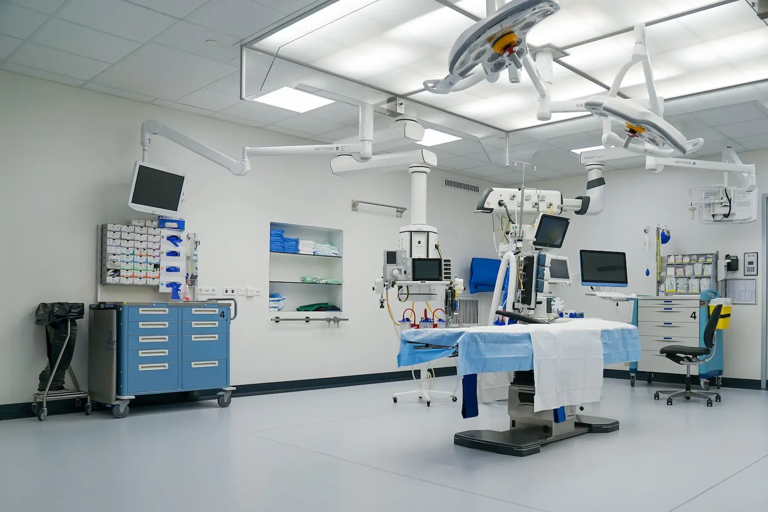 A critical operations surgical room in a hosptial
